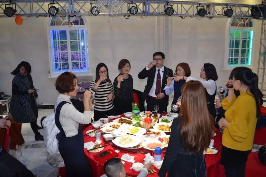品牌大事|金諾德門業2018年年會暨2017年總結表彰會舉行 品牌大事|金諾德門業2018年年會暨2017年總結表彰會舉行