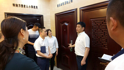 品牌日記|王力集團(tuán)董事長王躍斌率領(lǐng)公司高管考察市場(chǎng)