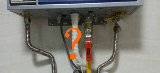 冷凝式燃?xì)鉄崴髟趺搭A(yù)留冷凝水管比較好? 冷凝式燃?xì)鉄崴髟趺搭A(yù)留冷凝水管比較好?