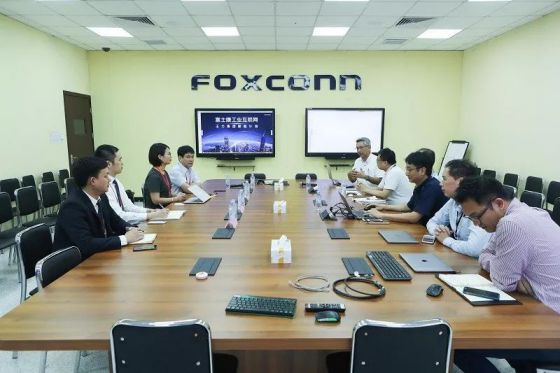 攜手打造中國智能制造示范企業,王力與富士康簽約戰略合作協議 攜手打造中國智能制造示范企業,王力與富士康簽約戰略合作協議