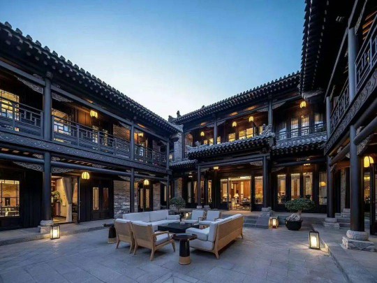 中式圍合院落,三宅仿古門窗,共譜歲月輝煌 中式圍合院落,三宅仿古門窗,共譜歲月輝煌