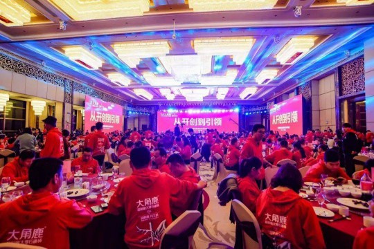大角鹿超耐磨大理石瓷磚：爆款產品，實至名歸